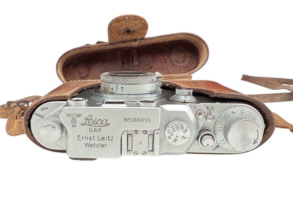 Original WWII German Kriegsmarine Leica camera by Ernst Leitz Wetzlar — image 2
