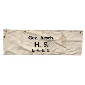 Original WWII Dutch Luchtbescherming EHBO 'Gezinsbescherming' armband Voorburg