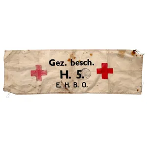 Original WWII Dutch Luchtbescherming EHBO 'Gezinsbescherming' armband Voorburg