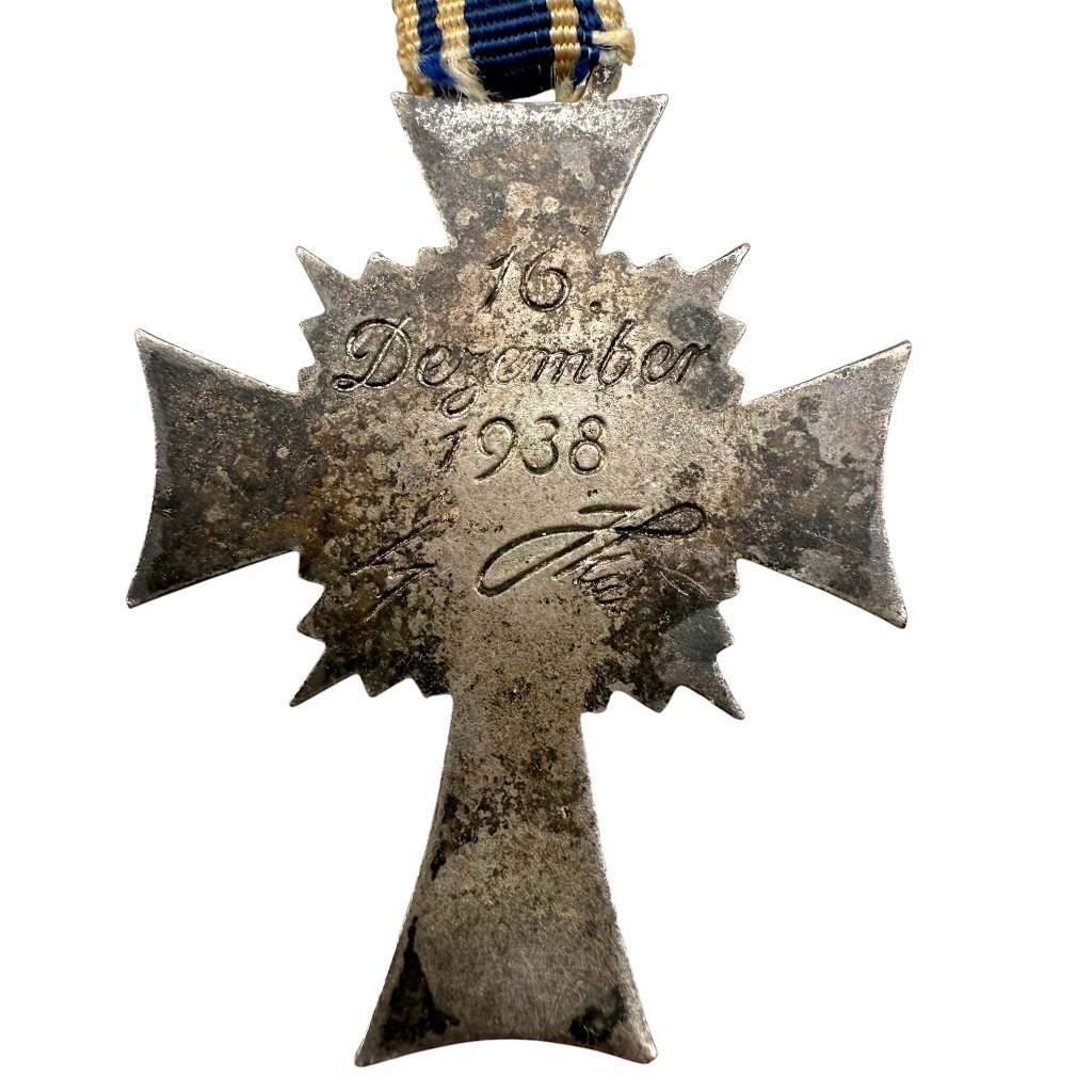 Original WWII German 'Mutterkreuz' in silver — image 3