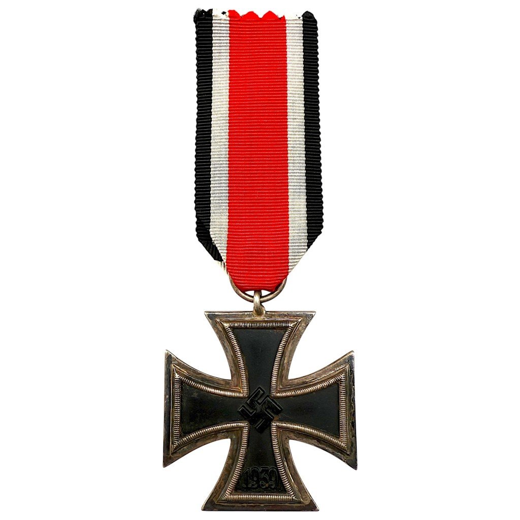 Original WWII German Iron Cross 2nd class – Maker 100 'Wächtler & Lange'