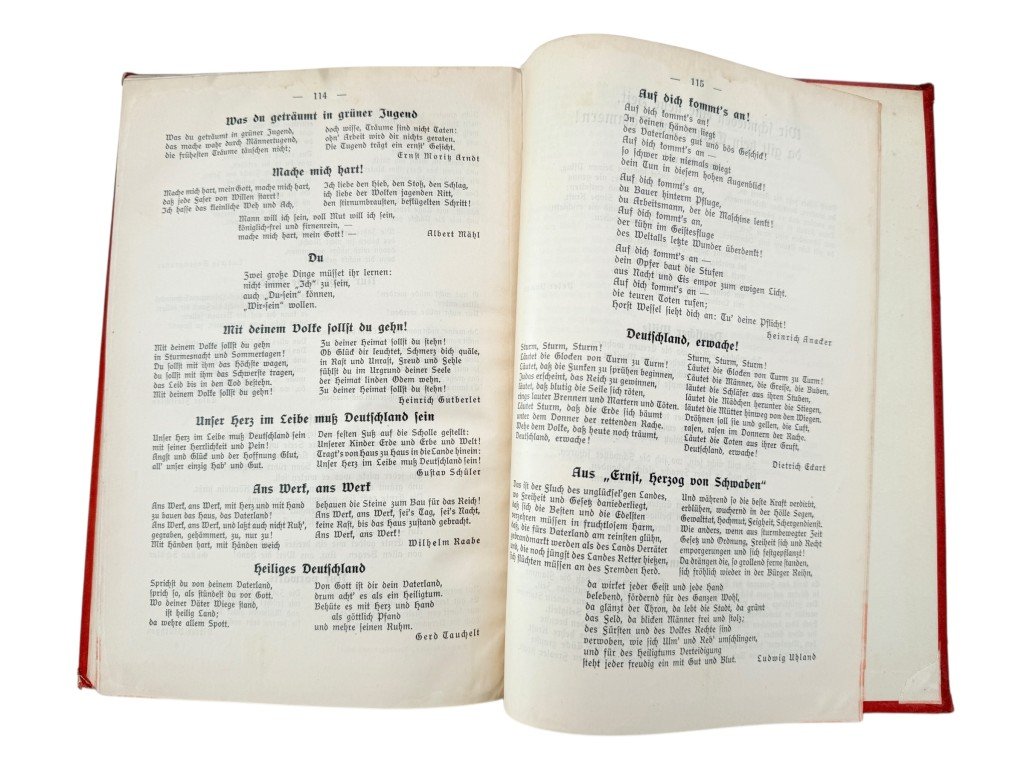 Original WWII German propaganda book 'Deutschland muß leben!' Hitlerjugend Bann 935 in Den Haag — image 8