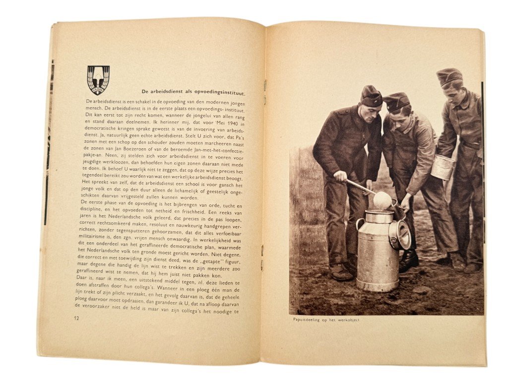 Original WWII Dutch Nederlandsche Arbeidsdienst brochure — image 6