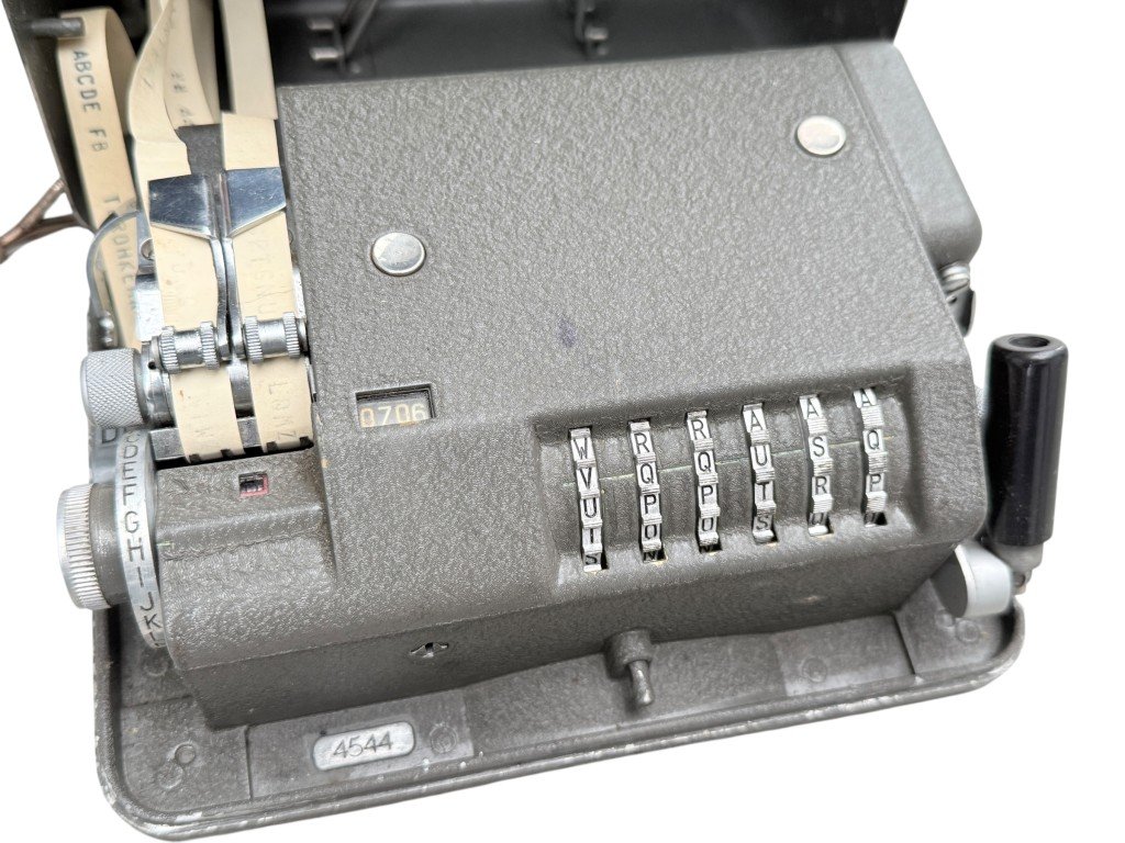 Original Swedish/Dutch-Indies Hagelin C-446-A cipher machine — image 6