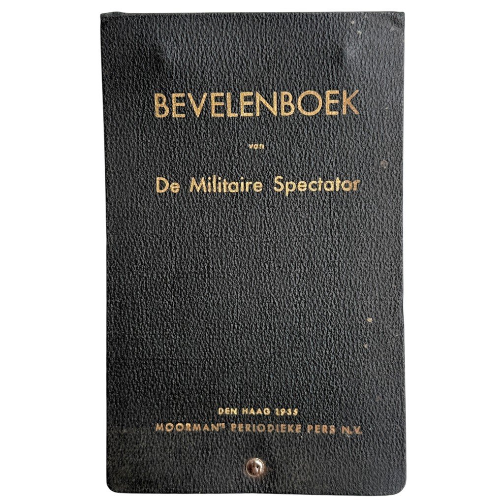 Original 1935 Dutch army 'Bevelenboek van De Militaire Spectator'