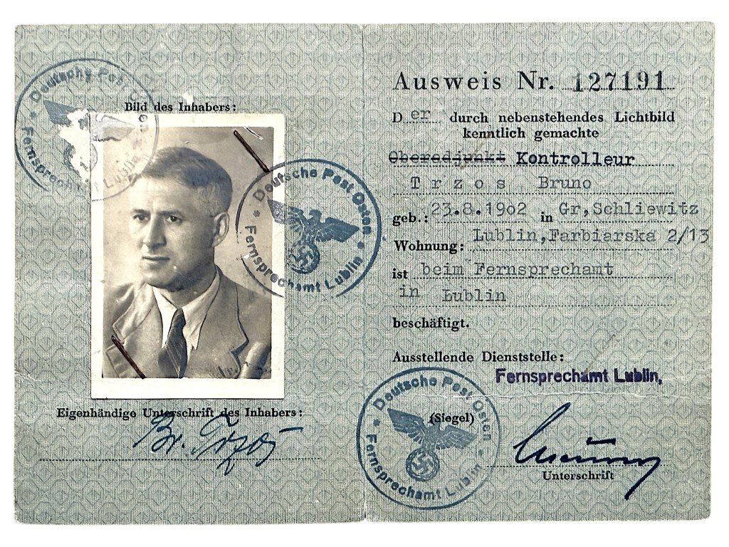 Original WWII German collaboration Personalausweis für Nichtdeutsche verwaltungsdienstangehörige — image 2