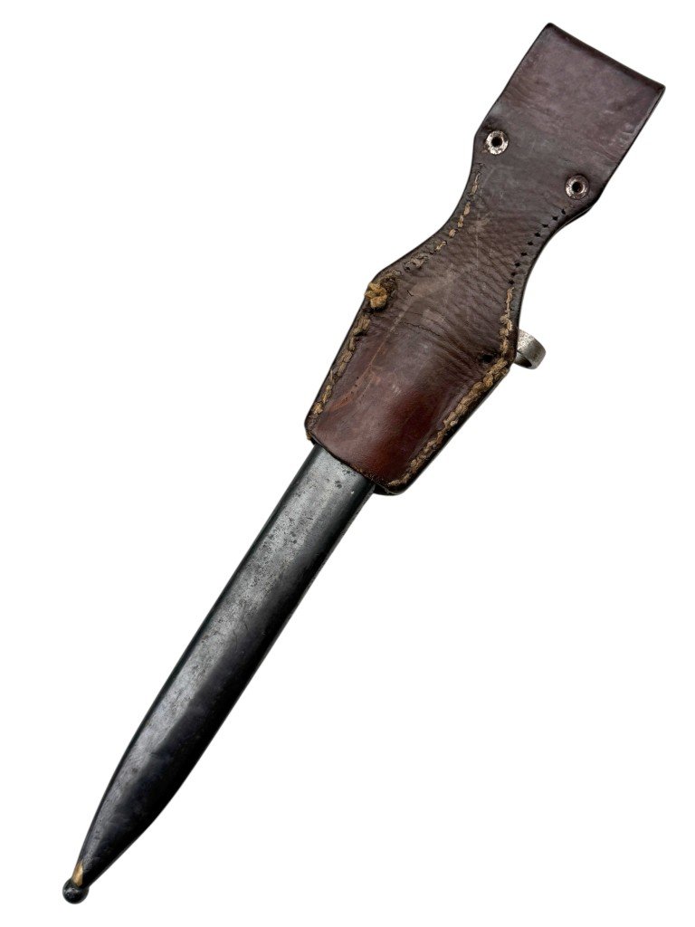 Original WW1 Austrian M1895 bayonet with leather frog — image 7