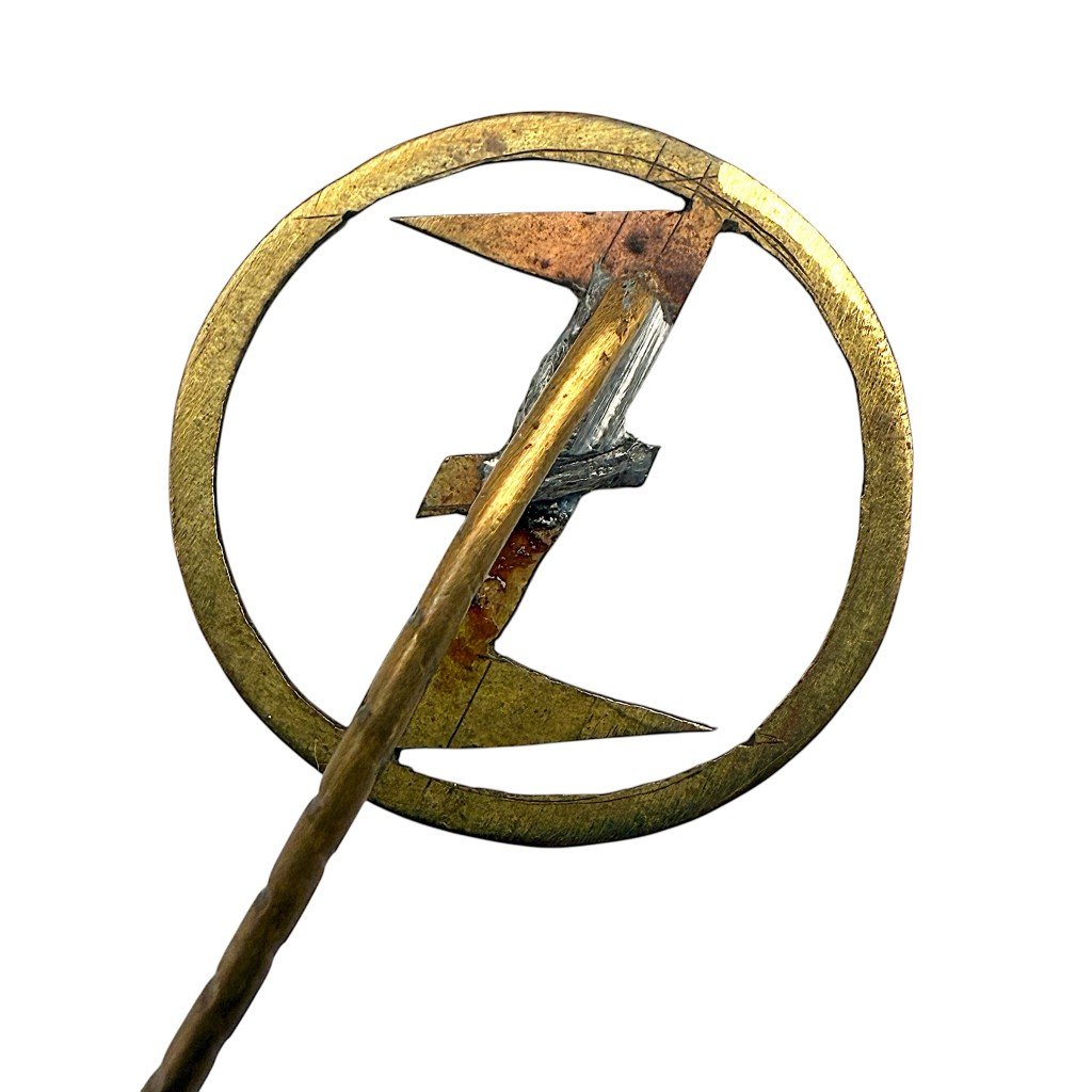 Original WWII Dutch NSB 'Wolfsangel' stickpin — image 3