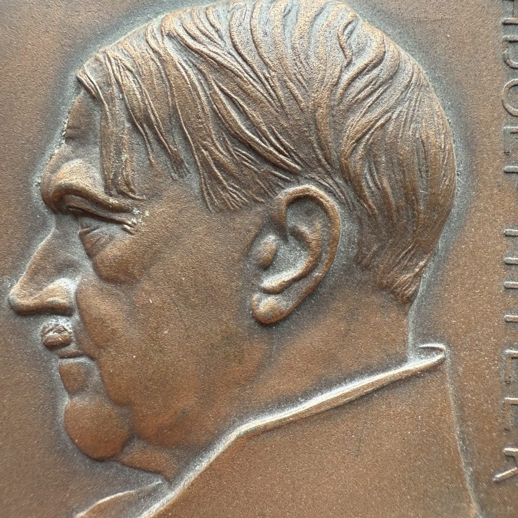 Original WWII German Adolf Hitler plaque — image 3