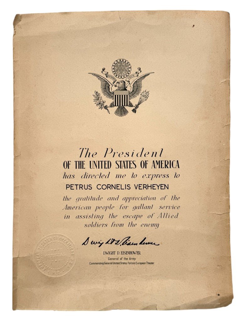Original WWII Dutch resistance fighter set from Amsterdam with citation hand-signed by Eisenhower — image 2
