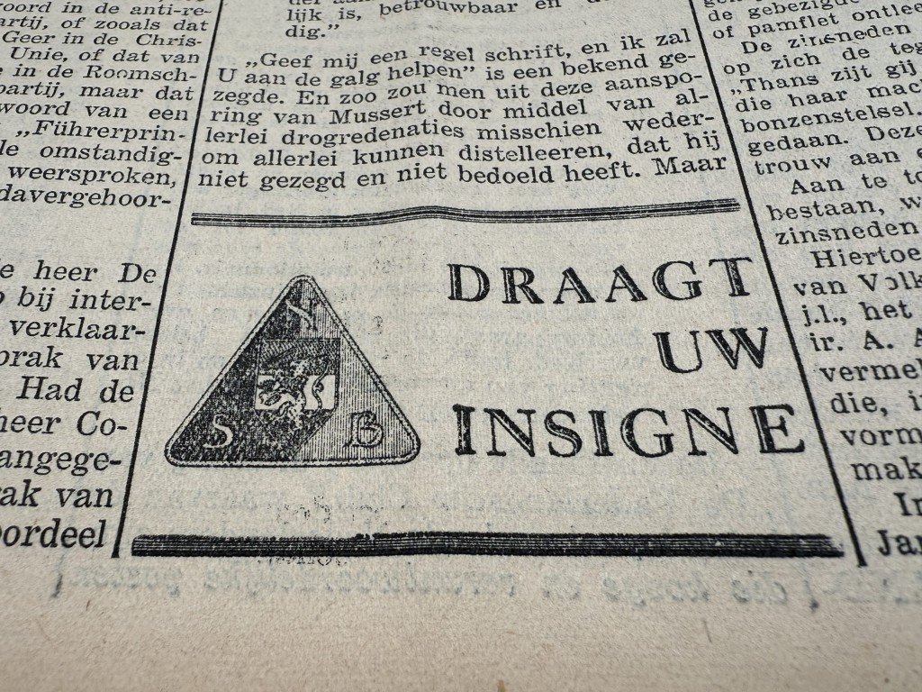 Original 1934 Dutch NSB bound volume of Volk en Vaderland newspaper — image 3