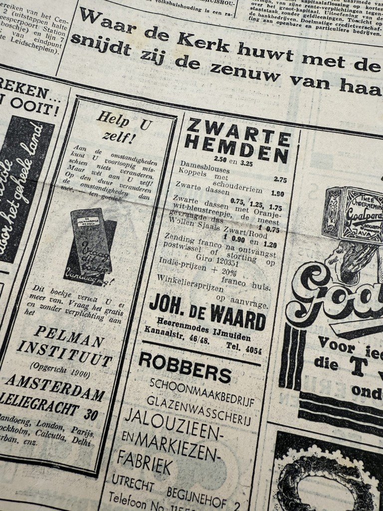 Original 1934 Dutch NSB bound volume of Volk en Vaderland newspaper — image 4