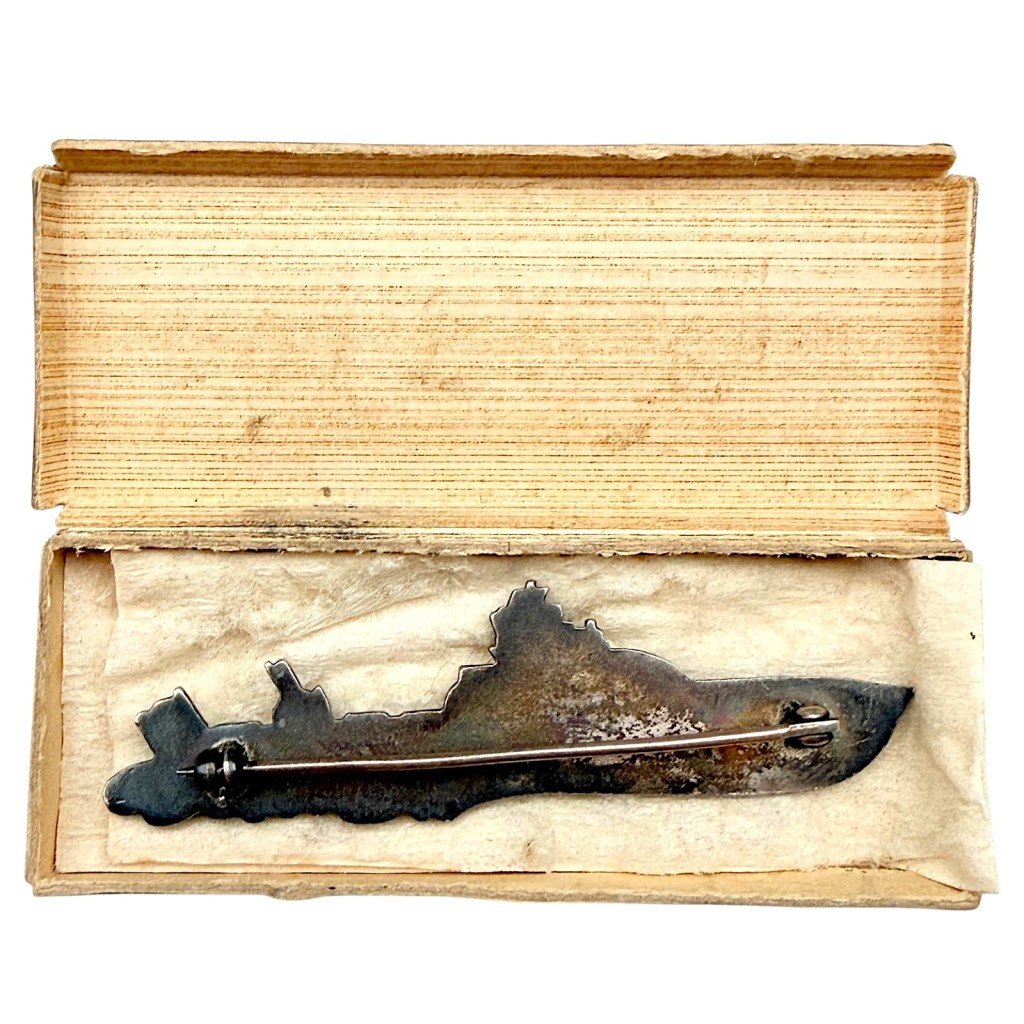 Original 1950-1953 Korean War USAF crash boat badge — image 3