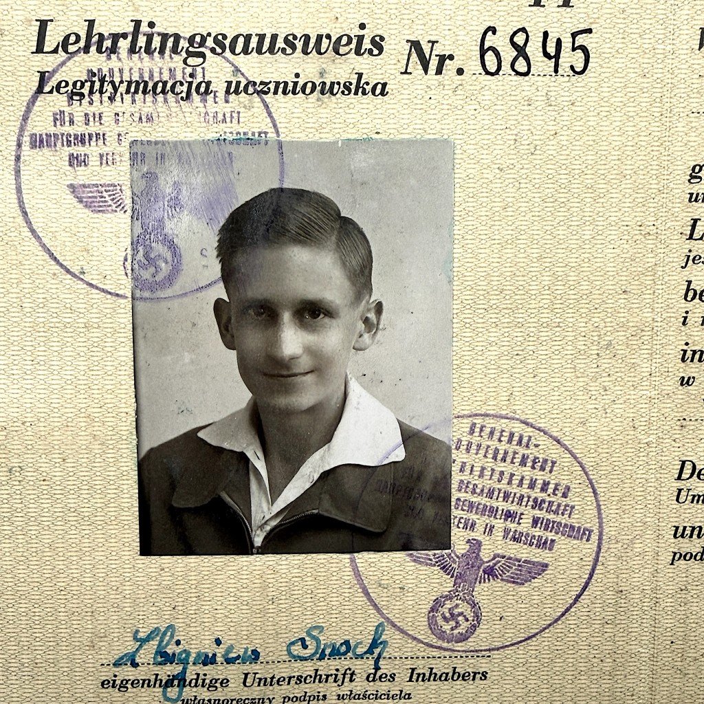 Original WWII German Lehrlingsausweis – Hauptgruppe Gewerbliche Wirtschaft und Verkehr in der Distriktskammer für die Gesamtwirtschaft in Warschau in Poland — image 2