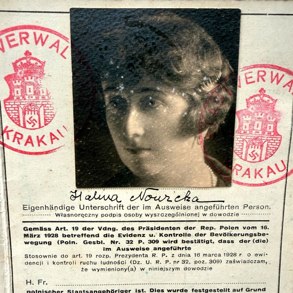 Original WWII German Personal-Ausweis (Dowód Osobisty) Krakau in Poland — image 3