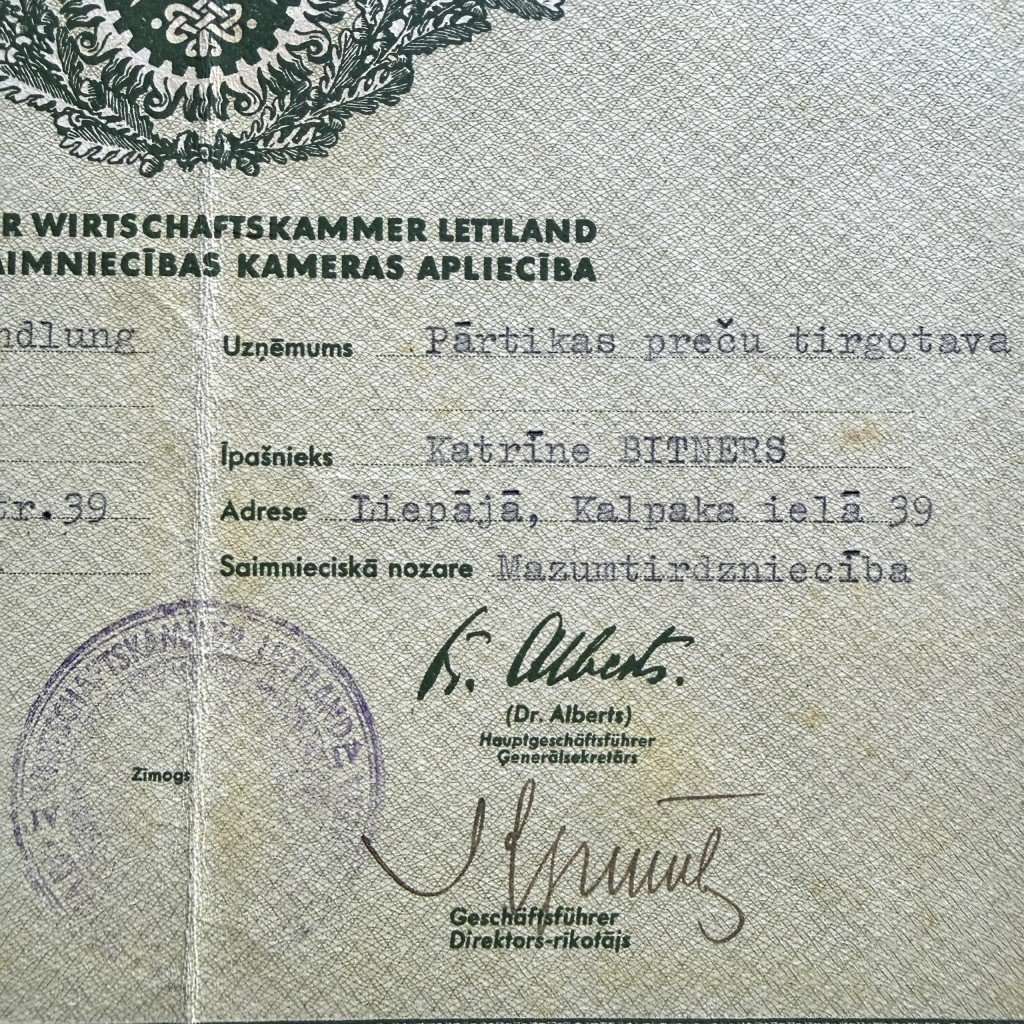 Original WWII German Ausweis der Wirtschaftskammer Lettland (Riga) — image 3