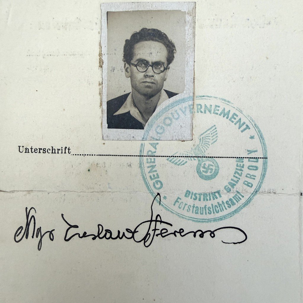 Original WWII German Dienstausweis Gouvernement des Distrikts Galizien – Abteilung Forsten — image 4