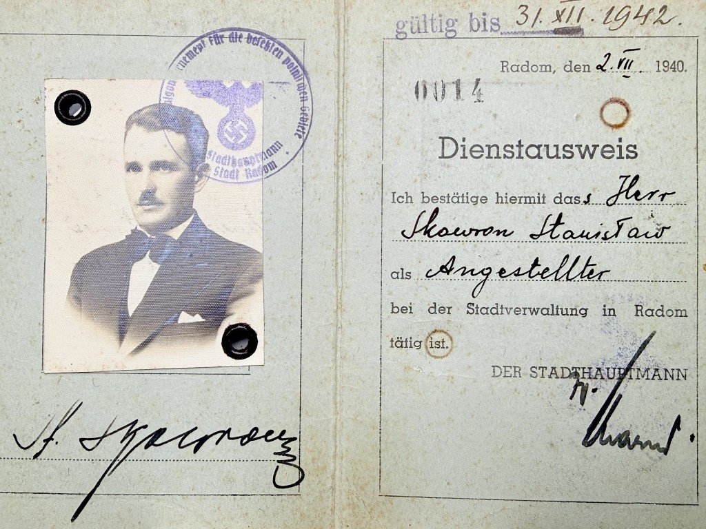 Original WWII German Dienstausweis Radom in Poland — image 2