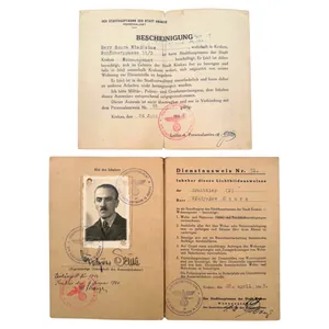 Original WWII German Dienstausweis Wohnungsamt Stadthauptmann der Stadt Krakau in …