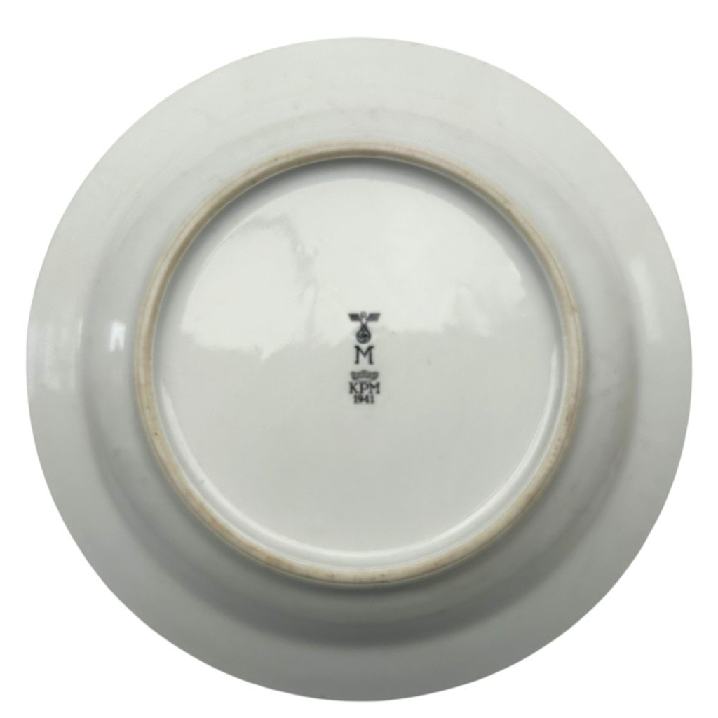Original WWII German Kriegsmarine officers porcelain plate — image 3