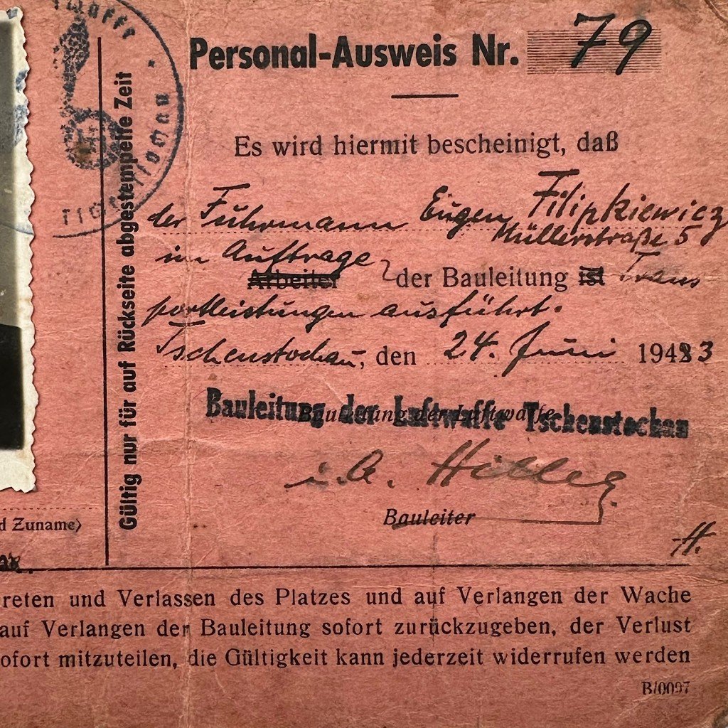 Original WWII German Personal-Ausweis Bauleitung der Luftwaffe in Częstochowa in Poland — image 3