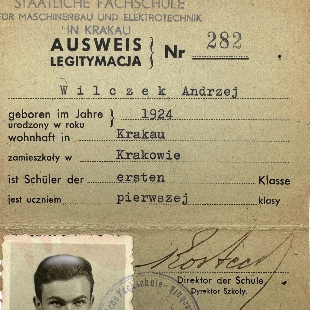 Original WWII German Ausweis / Legitymacja Staatliche Fachschule für Maschinenbau und Elektrotechnik in Krakau in Poland — image 2