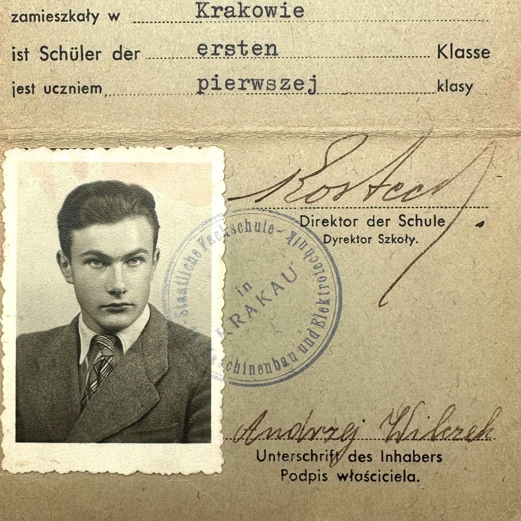 Original WWII German Ausweis / Legitymacja Staatliche Fachschule für Maschinenbau und Elektrotechnik in Krakau in Poland — image 3
