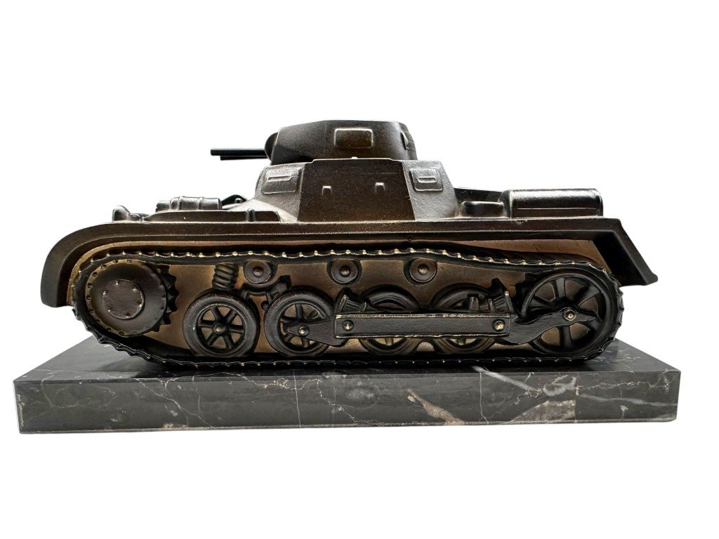 Original WWII German Panzerkampfwagen I in bronze on marble — image 4
