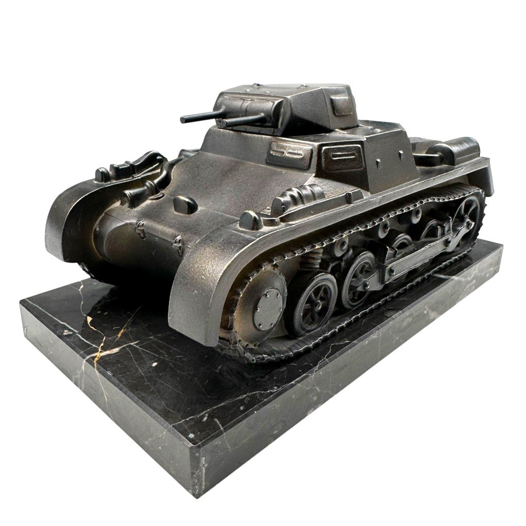 Original WWII German Panzerkampfwagen I in bronze on marble — image 6
