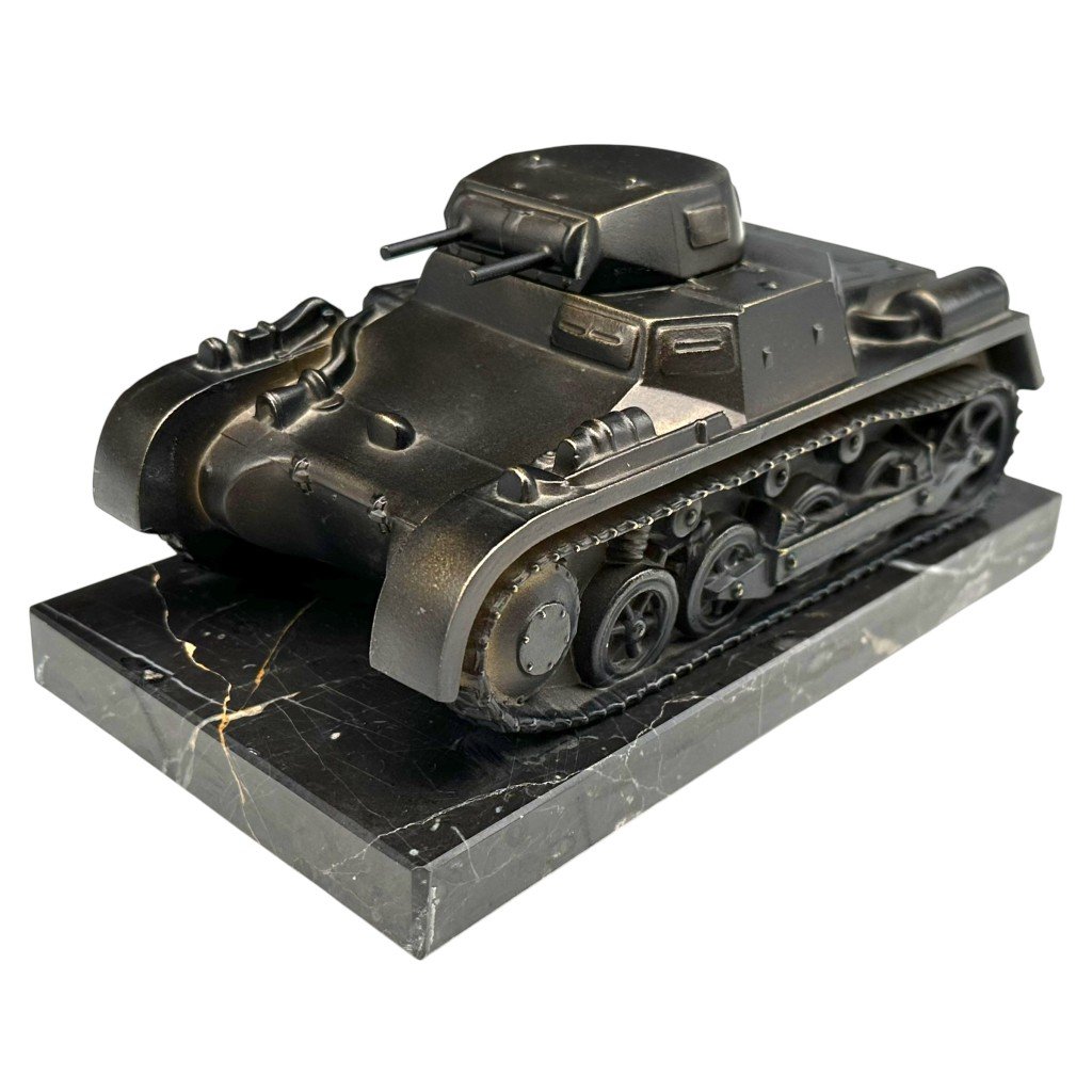 Original WWII German Panzerkampfwagen I in bronze on marble — image 7