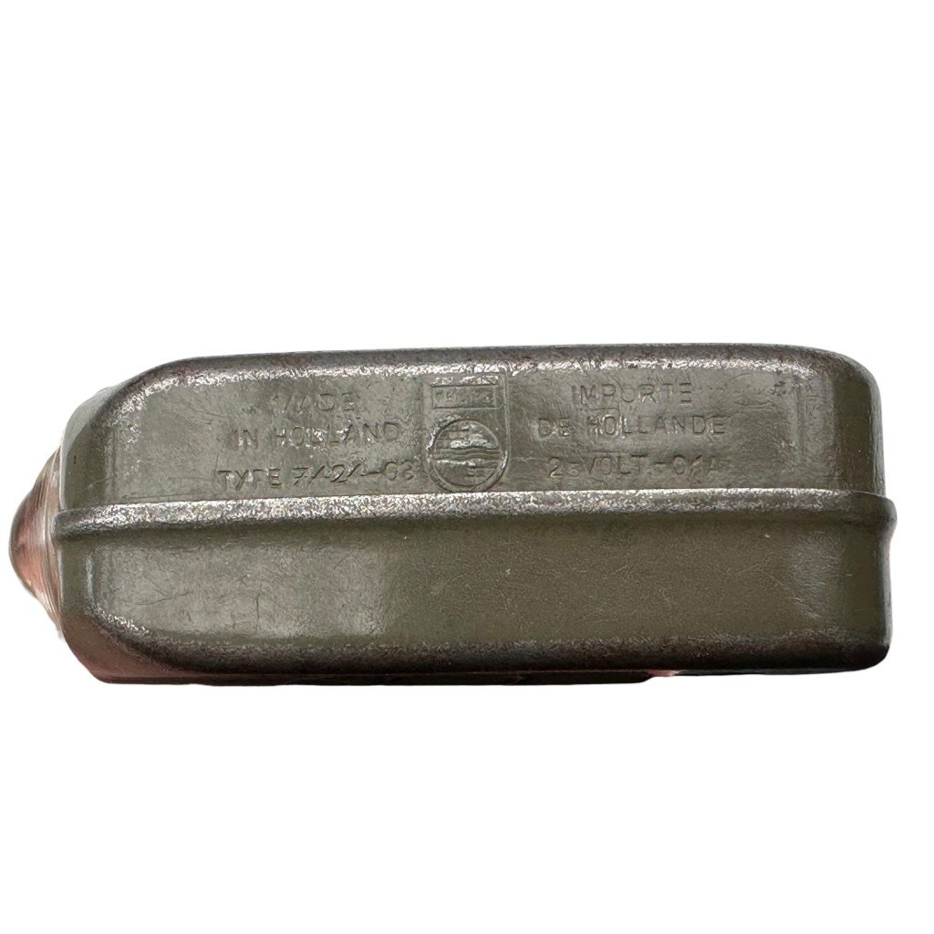 Original WWII Dutch Phillips 'Knijpkat' flashlight — image 3