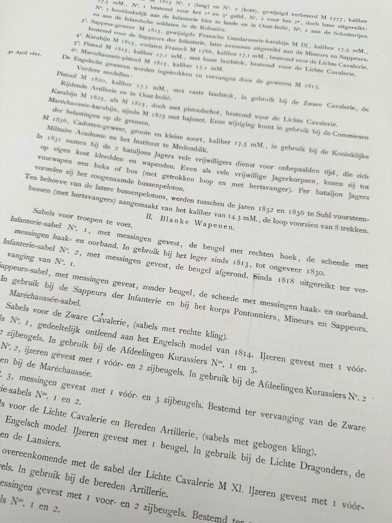 Original 1900 Dutch military books 'De Uniformen van de Nederlandsche Zee- en Landmacht hier te lande en in de koloniën' — image 17