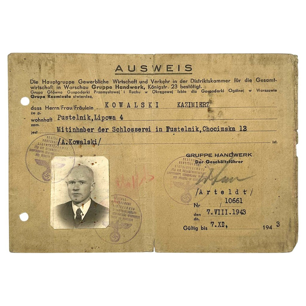 Original WWII German Ausweis Hauptgruppe Gewerbliche Wirtschaft und Verkehr – Gruppe Handwerk in Warschau in Poland — image 5