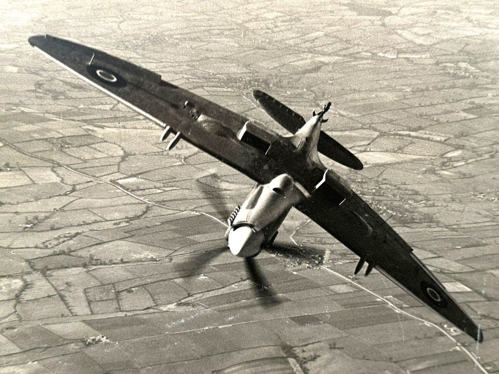 Original WWII British Royal Air Force (RAF) Spitfire photos — image 2