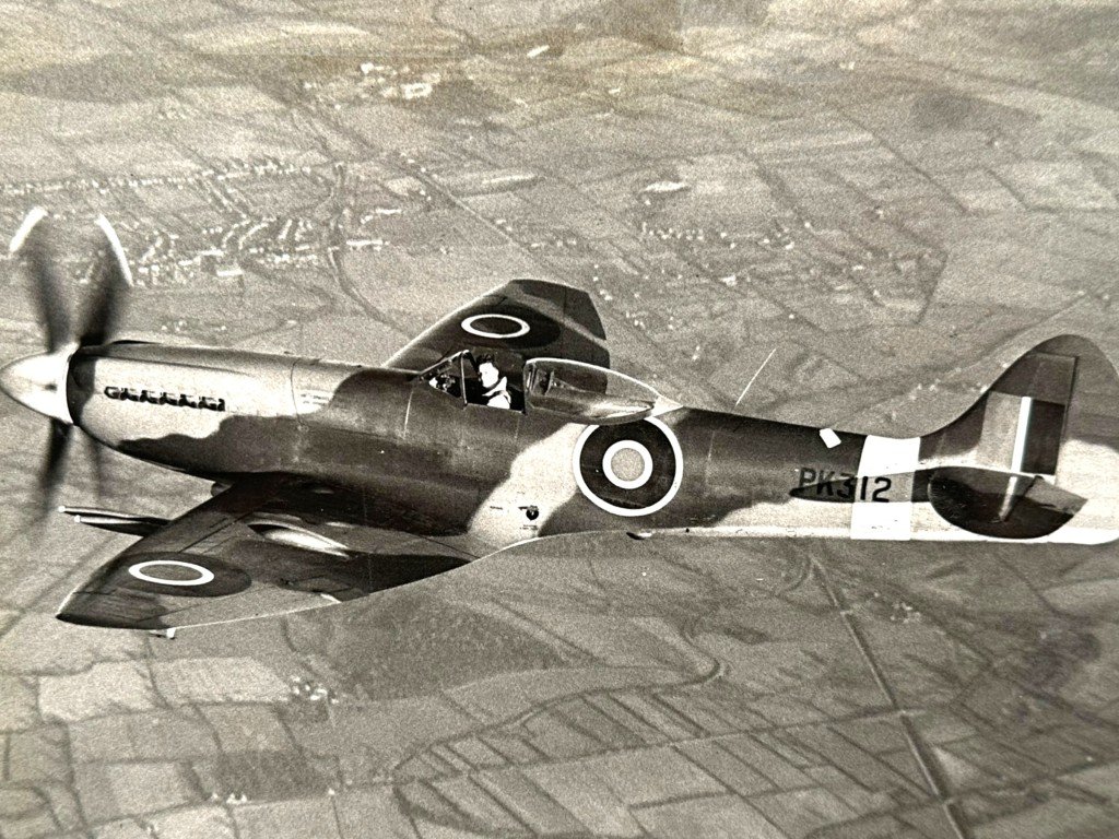 Original WWII British Royal Air Force (RAF) Spitfire photos — image 3