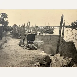 Original May 1940 photo KIA Dutch soldier near bunker