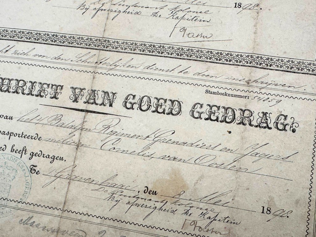 Original 1898 Dutch military passport with discharge from service '4e Bataljon Regiment Grenadiers en Jagers' — image 5