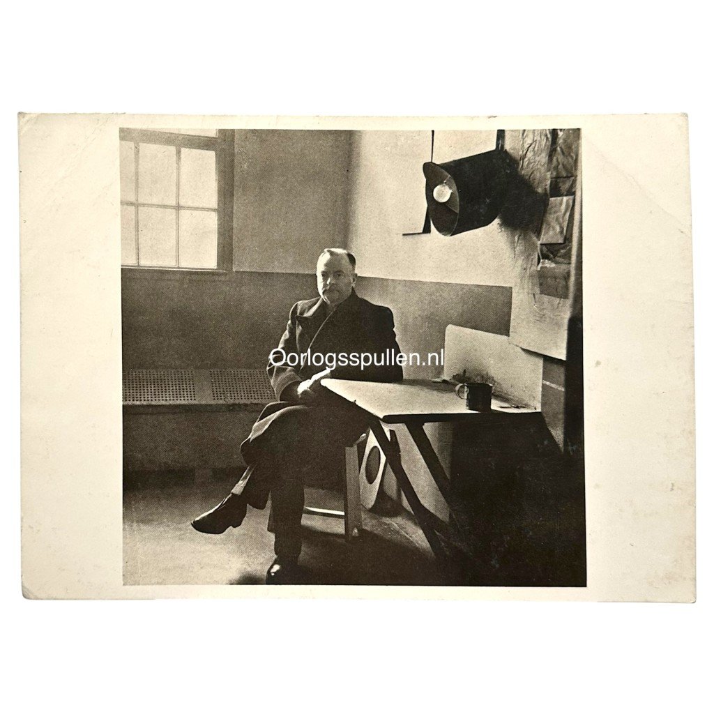 Original May 1945 Dutch photo of NSB leader Anton Mussert in his cell in Scheveningen — image 2