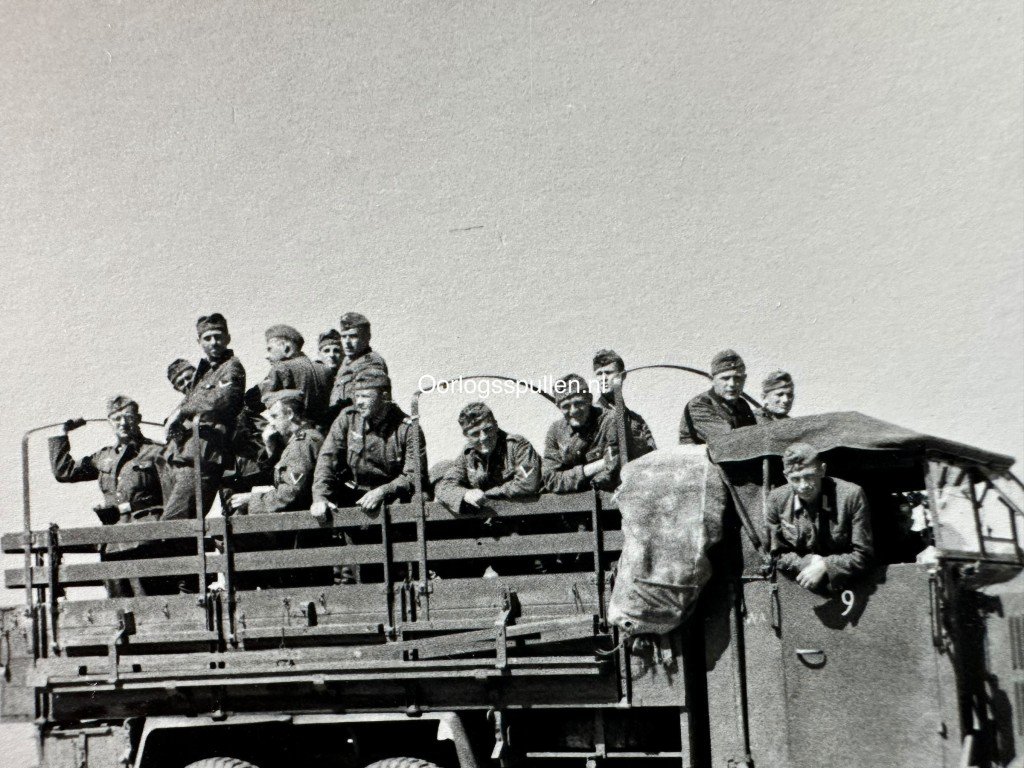 Original WWII German photo set of invasion of Belgium in 1940 — image 11