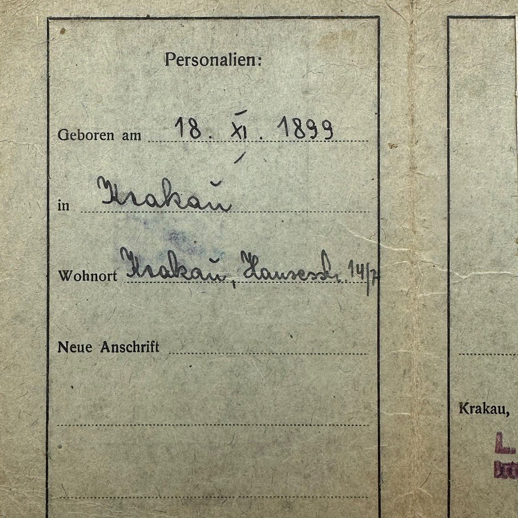 Original WWII German Personal-Ausweis Krakow in Poland 1942 — image 3