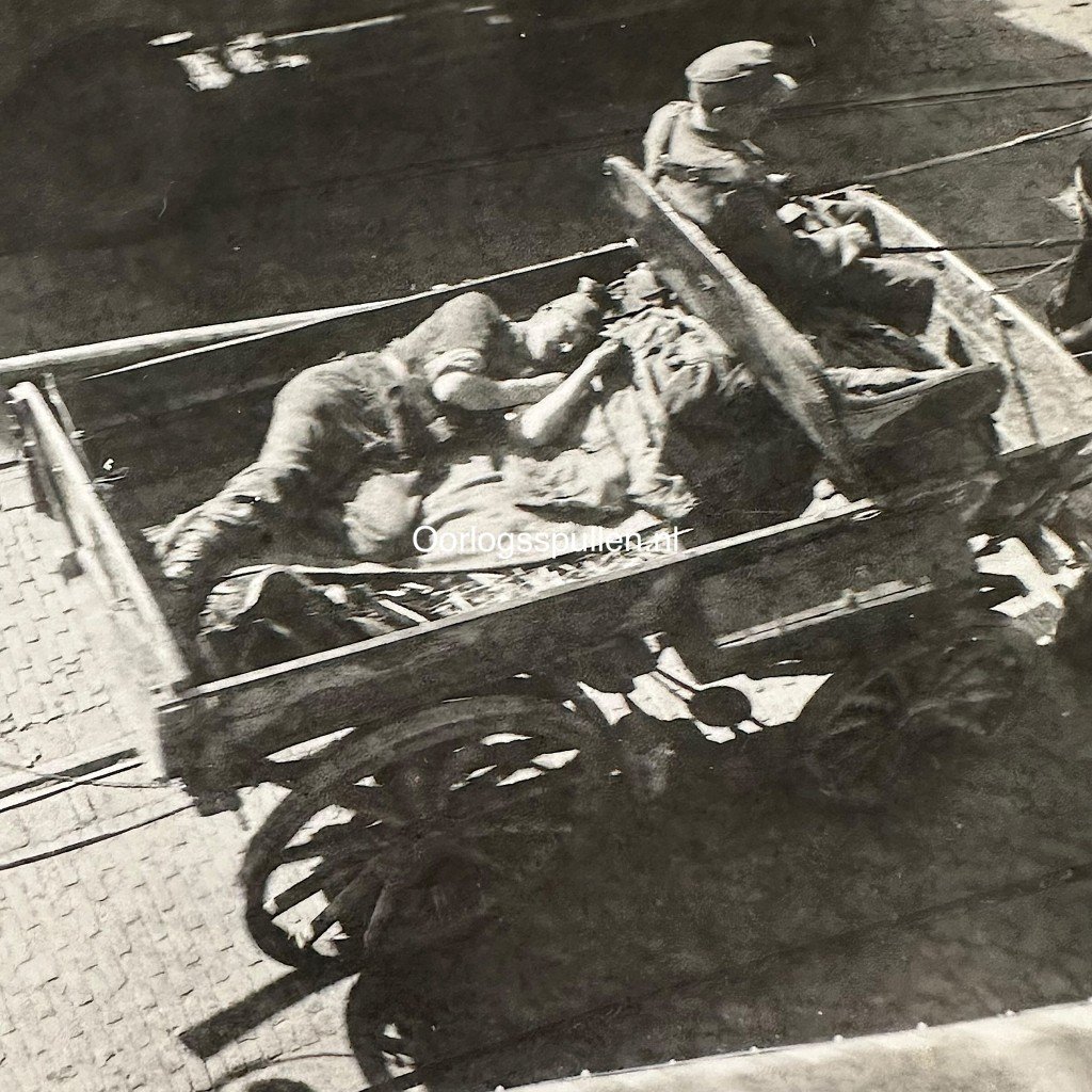 Original WWII Dutch 'Prinses Irene Brigade' liberation photo set — image 7