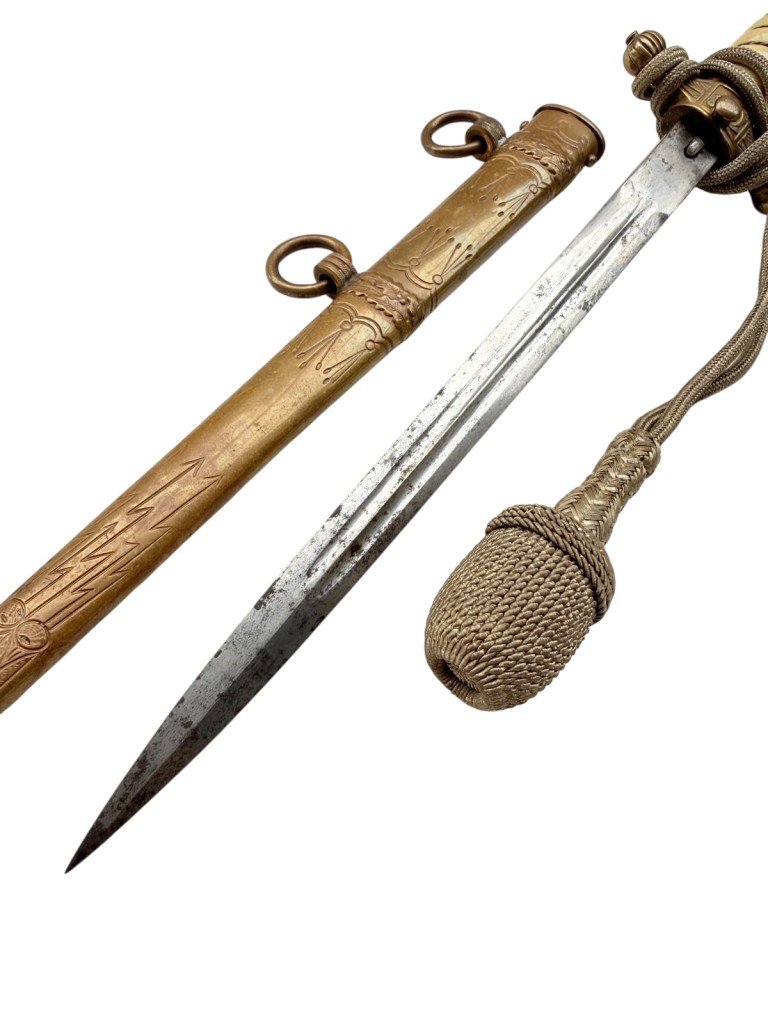 Original WWII German Kriegsmarine officers dagger with knot — image 11