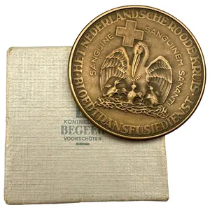 Original 1939 Dutch Red Cross medal blood transfusion