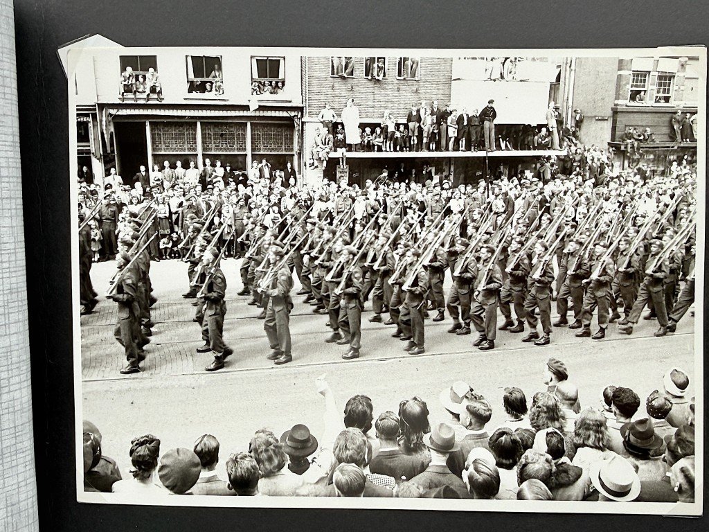 Original WWII Dutch photo album of the liberation of Utrecht — image 16
