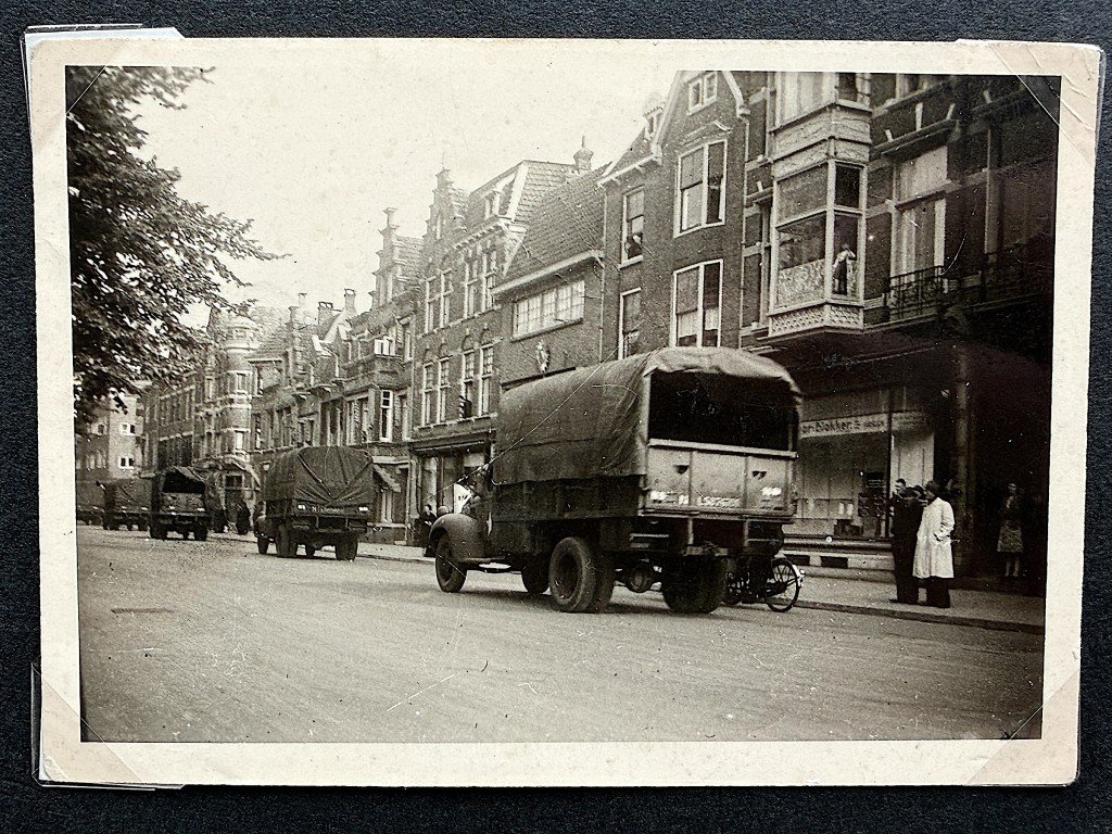 Original WWII Dutch photo album of the liberation of Utrecht — image 21