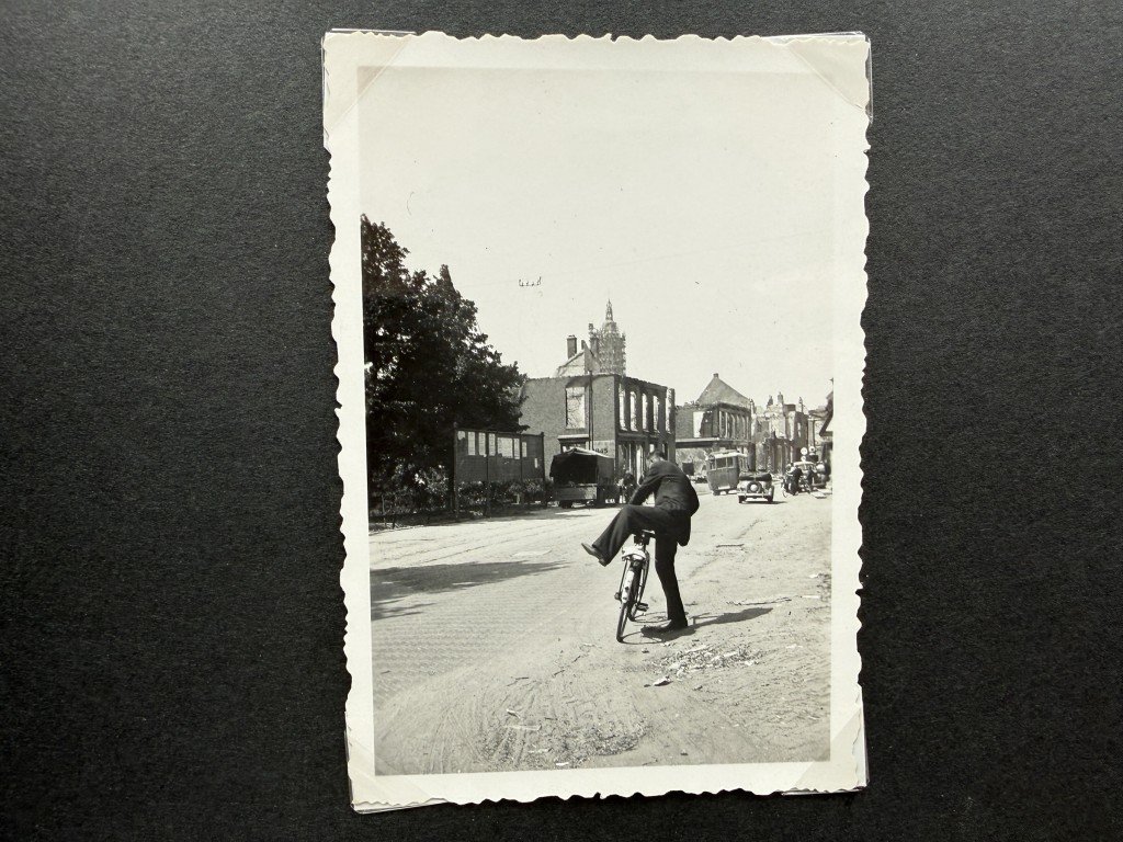 Original WWII Dutch photo album of the liberation of Utrecht — image 7