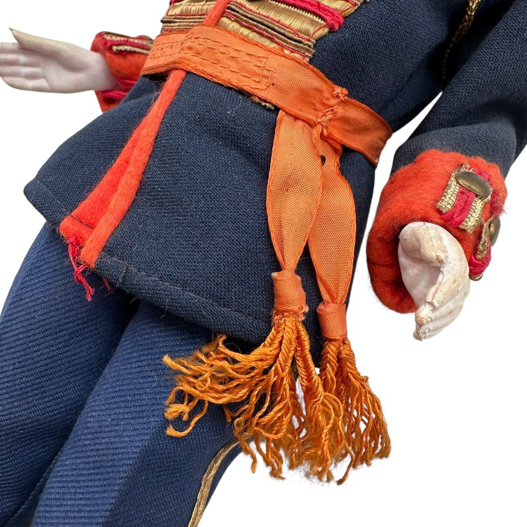 Original WWII Pre-1940 Dutch army Grenadier Doll (1930s) in Ceremonial Uniform — image 5
