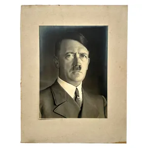 Original WWII German Adolf Hitler portrait photo