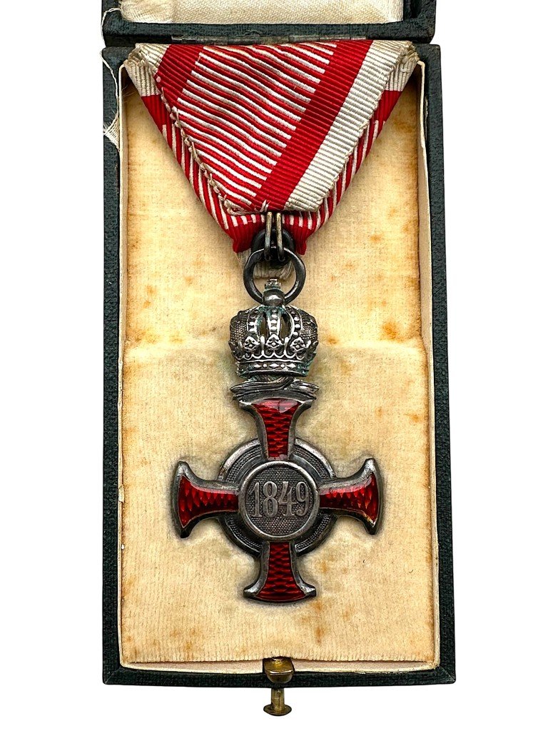 Original Austrian-Hungarian Silver Merit Cross from 1849 in box — image 3