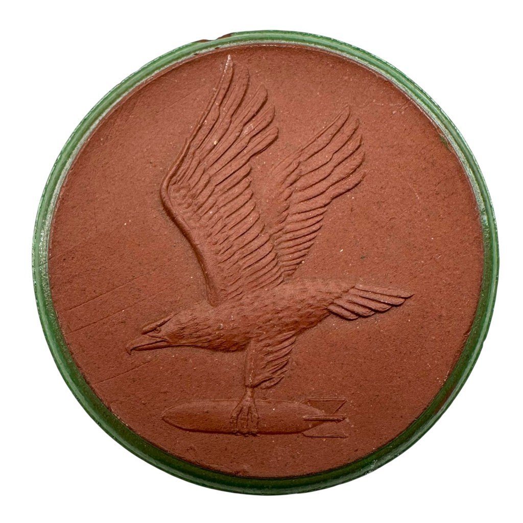 Original WWII German porcelain propaganda medal from 1941 'Wir werden England schlagen wo wir es treffen' — image 2